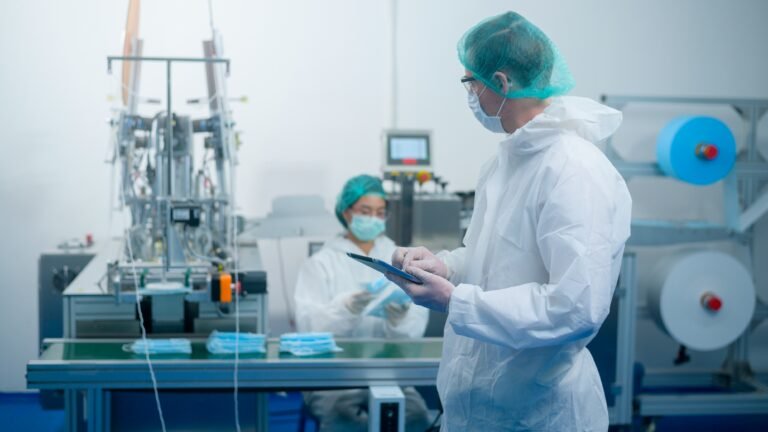 Key LMS Features Every Life Sciences Company Needs for Regulatory Compliance 2